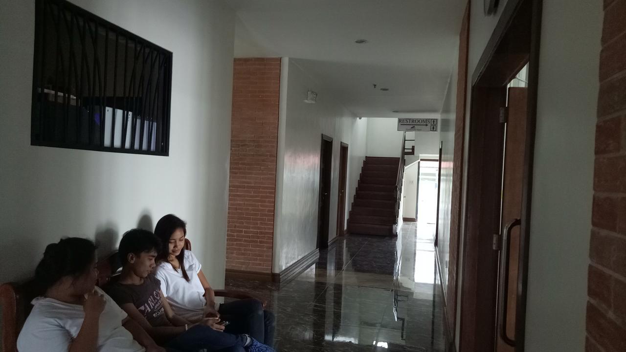Northwood Hotel Alaminos Exterior photo