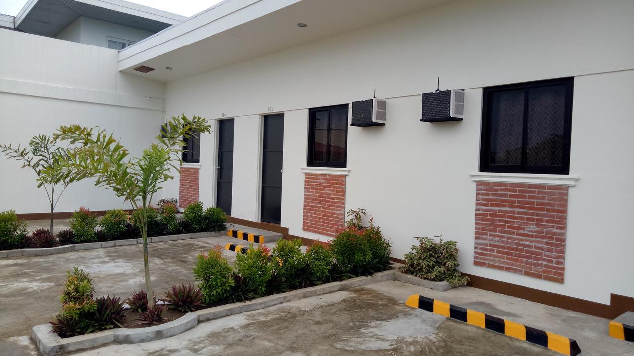 Northwood Hotel Alaminos Exterior photo